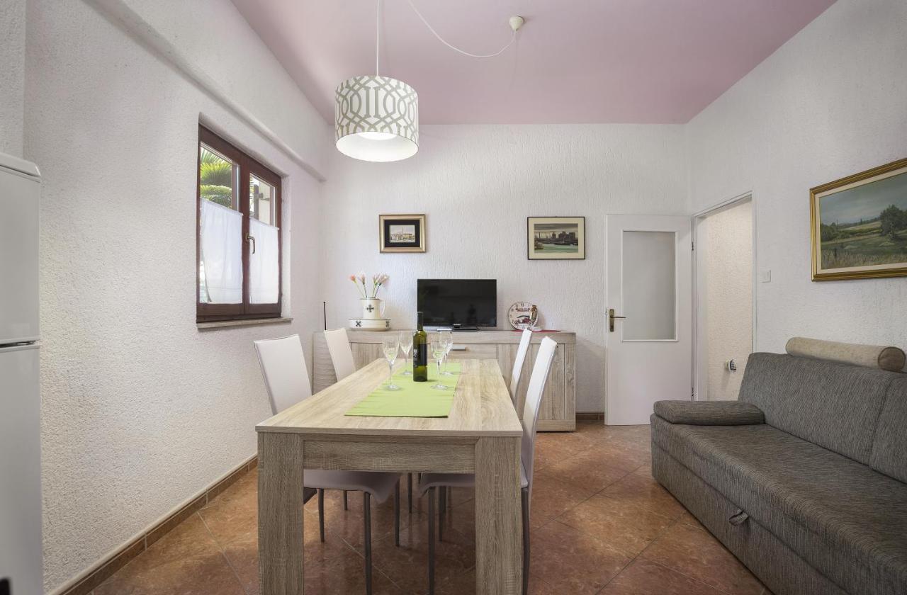 Karmelo Appartment Davorka Rovinj Exterior foto